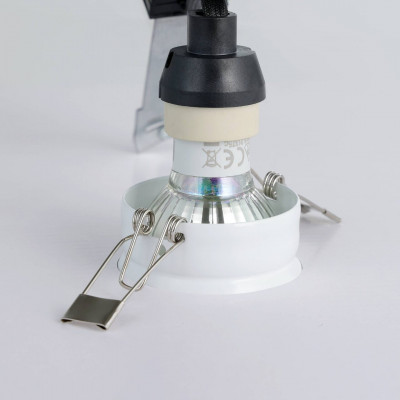 EMBUTIDOS & SOBREPUESTOS PENETO